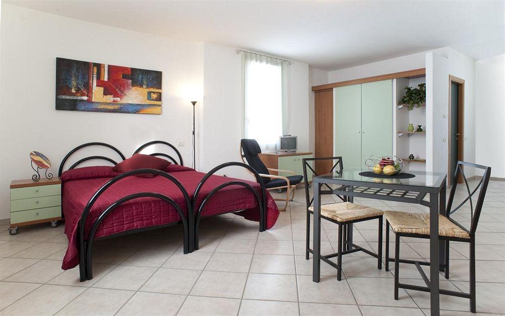 Villa Meli Lupi - Residenze Temporanee بارما المظهر الخارجي الصورة