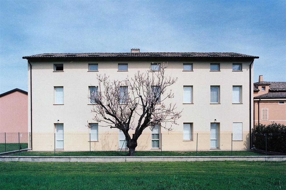 Villa Meli Lupi - Residenze Temporanee بارما المظهر الخارجي الصورة