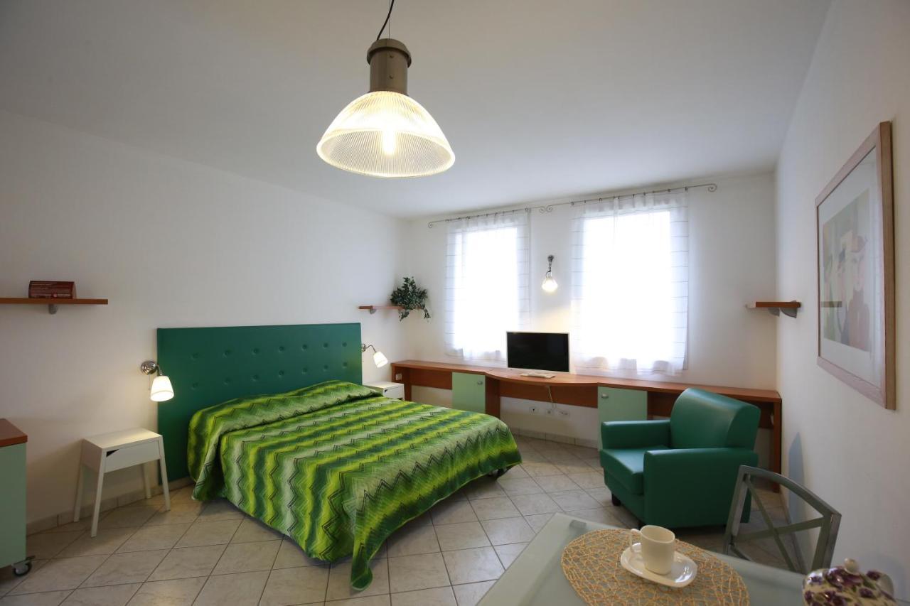 Villa Meli Lupi - Residenze Temporanee بارما المظهر الخارجي الصورة